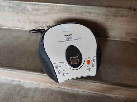 Photo of free CD Radio Player (Brechin DD9) #1