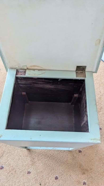 Photo of free Sewing kit (needs restoration including new hinge) (Yeading UB4) #2
