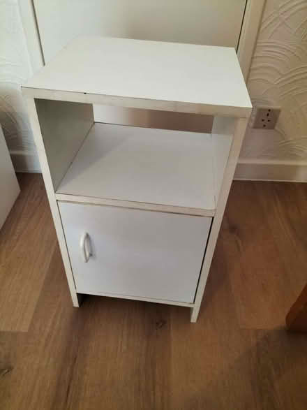 Photo of free bedside cabinet (Bedfont TW14) #1