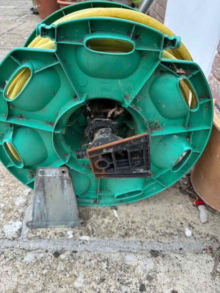 Photo of free Hozelock hosepipe on reel which attaches to wall (CT7) #1