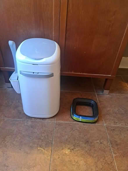 Photo of free Litter locker (St.clair and Christie) #1