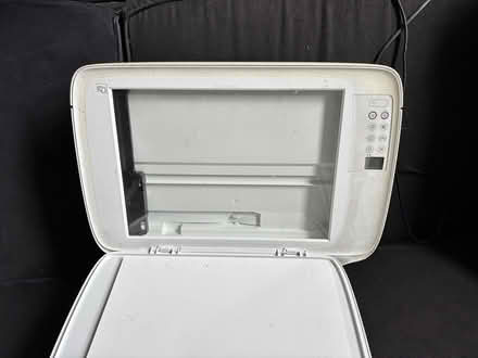 Photo of free hp deskjet 3360 (greenwich SE10) #4
