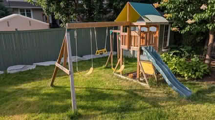 Photo of free Children's play set (Stonebridge) #1