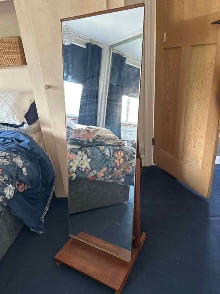 Photo of free Full length mirror (Ashford TW15) #1