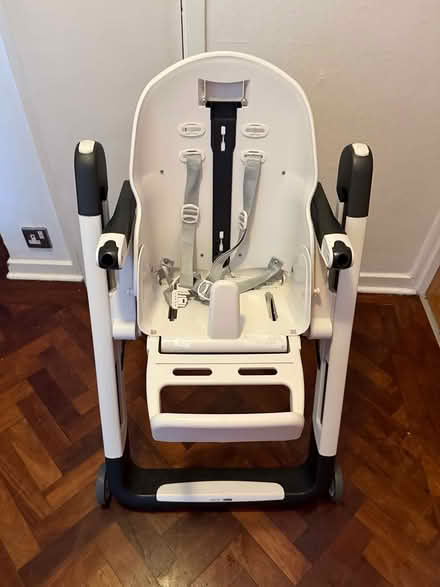 Photo of free High chair (Kingston upon Thames KT1 3NE) #2