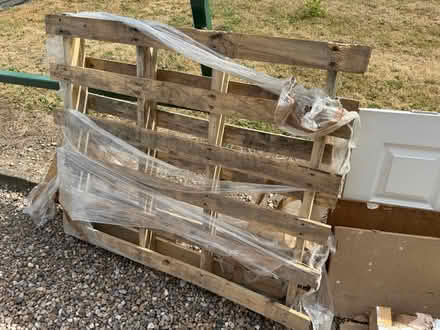 Photo of free wooden pallet (NG16) #1