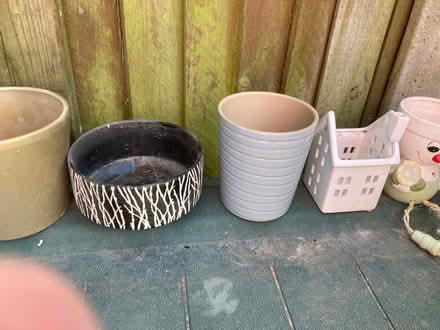 Photo of free Pots and pot holders (W12) #2