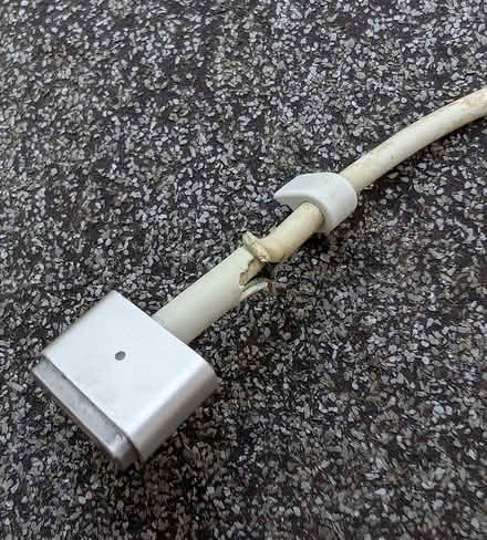 Photo of free Apple magsafe charger (Kennington OX1) #3