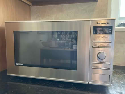 Photo of free Microwave (Wilmette - Lake & Illinois) #1