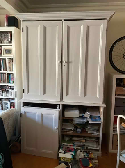 Photo of free Oak cupboard (Mortlake SW13) #3