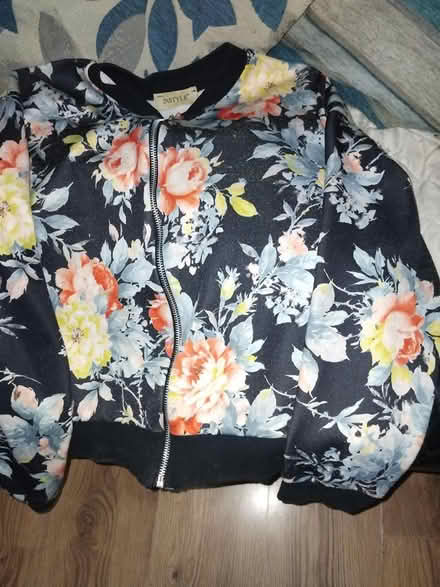 Photo of free 3 summer zip ups ladies (Bloxwich.walsall WS3) #1