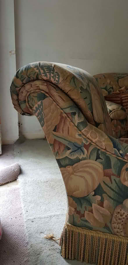 Photo of free Vintage chaise longue (Totteridge HW HP13) #1