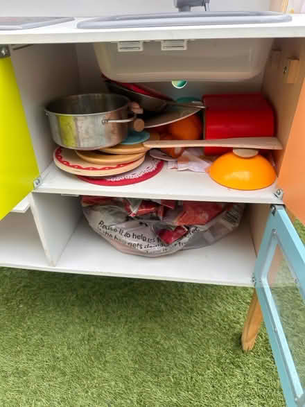 Photo of free Kitchen - with accessories (Bexleyheath DA7) #3