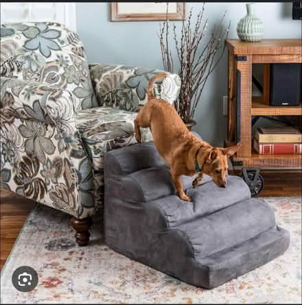 Photo of Dog ramp or steps for couch (Sw18) #1