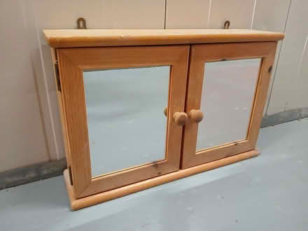 Photo of free Small bathroom cabinet (East Twerton) #1