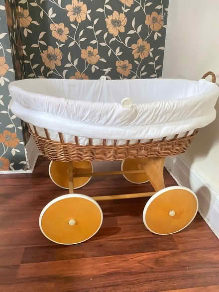 Photo of free Moses Basket (Bradford BD1) #1
