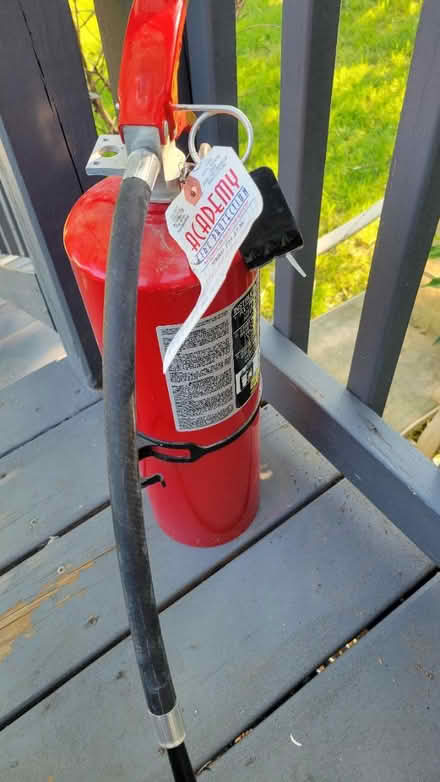 Photo of free Fire extinguisher (Aberdeen by train station) #1