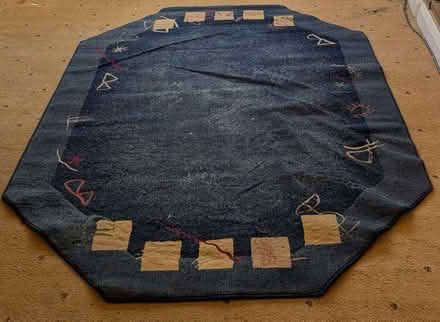 Photo of free Large rug (Yeading UB4) #1
