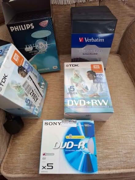 Photo of free DVD R discs and cases (Heathfield TN21) #1