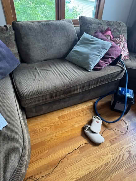Photo of free 4 piece sectional with cushions (Oak park IL) #3