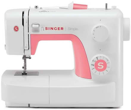 Photo of Sewing machine (DE1 3JY) #1