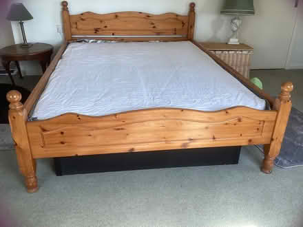 Photo of free Queen size bed (Goodworth Clatford SP11) #1