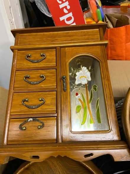 Photo of free Wooden jewellery box (Northolt UB5) #1