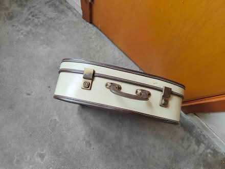 Photo of free vintage suitcase (Brechin DD9) #3