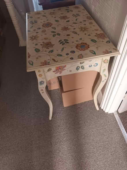 Photo of free Dressing Table (Hernebay CT6) #3