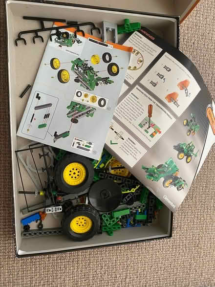 Photo of free Knex type set (Crookes S10) #1