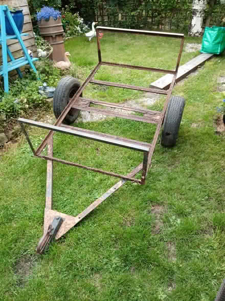 Photo of free Metal trailer frame & lights (Lathom L40) #2