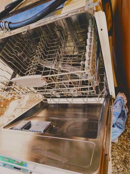 Photo of free BOSCH Dishwasher - parts/repair (north east corner of Tempe) #3
