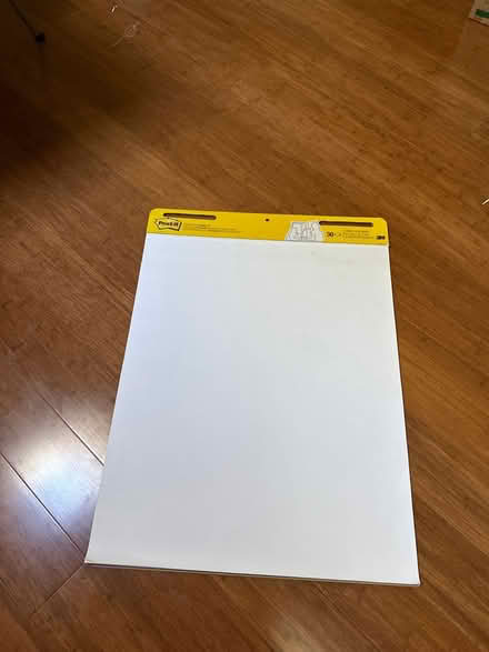 Photo of free Easel pad paper (95070) #1