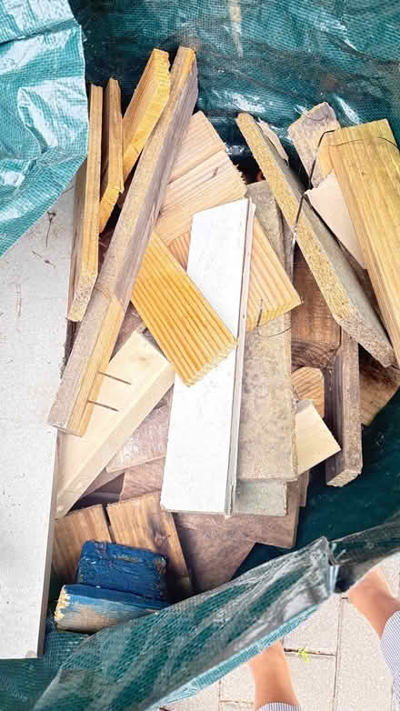 Photo of free Palette and wood (Potters bar) #3