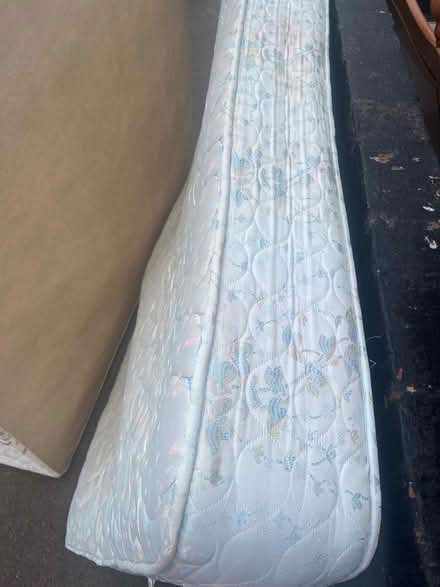 Photo of free Double bed clean good condition (Leytonstone Ashville Road) #1