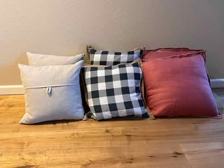 Photo of free 6 decorative throw pillows (South Walnut Creek) #1