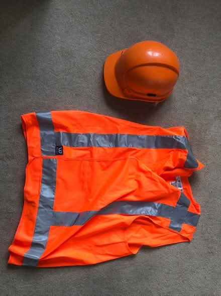 Photo of free hard hat and hi viz vest (Pen Traeth Anglesey LL75) #2