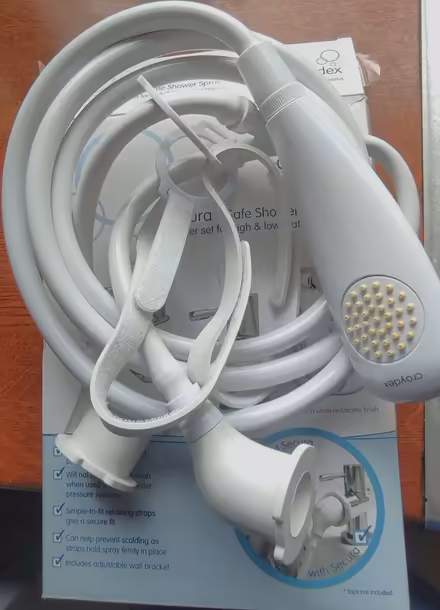 Photo of free Spray/Shower attachment for taps (Stanley Green BH15) #2