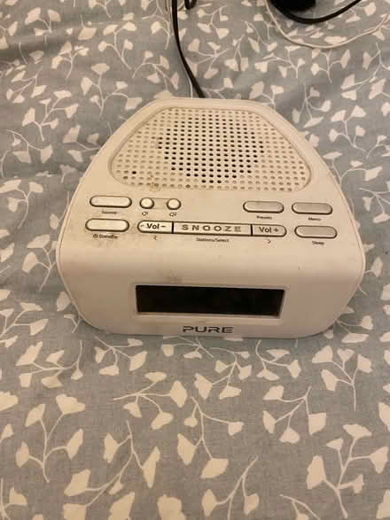 Photo of free Radio - broken (islington N1) #1