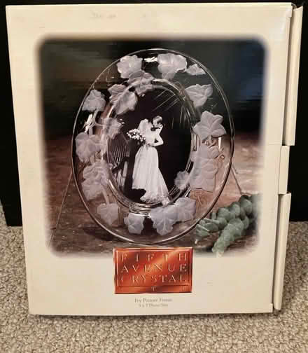 Photo of free Crystal photo frame (Stow) #2