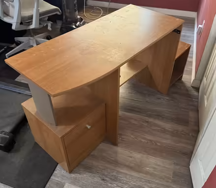 Photo of free Computer desk (Citrus Park mall area) #1