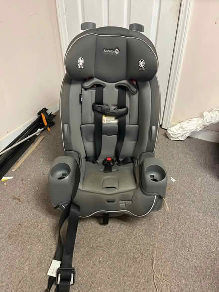 Photo of free Infant/child car seat (Cleveland) #1