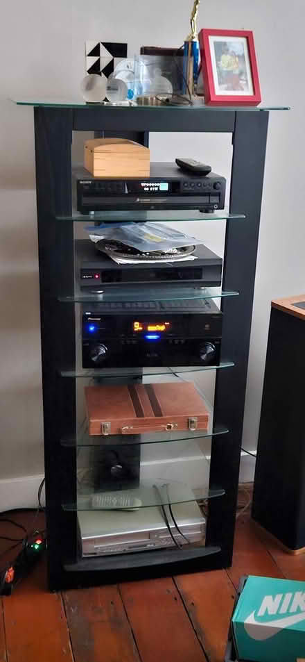 Photo of free stereo+ rack, black and glass (el camino x lafayette) #1