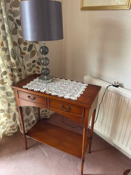 Photo of free Table and lamp (Hemel) #1