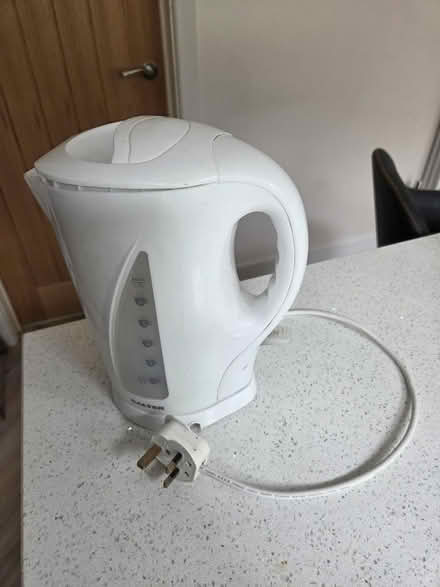 Photo of free Electric kettle (Frimley) #1