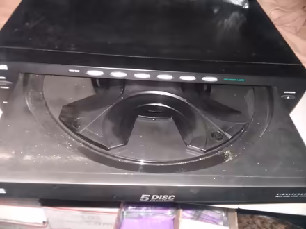 Photo of free 5 CD player (Sharon hill, PA) #2