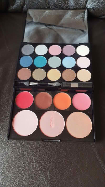Photo of free Make up pallet (Blackbird Leys OX4) #1