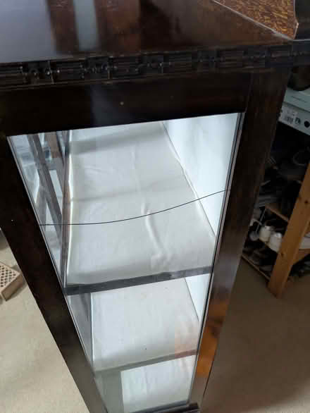 Photo of free 1920s/1930s Display Cabinet (Copmanthorpe YO23) #1
