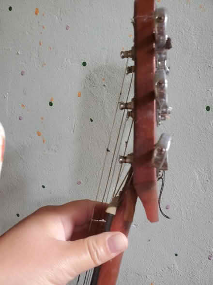 Photo of free Electric acoustic guitar (Splott CF24) #2