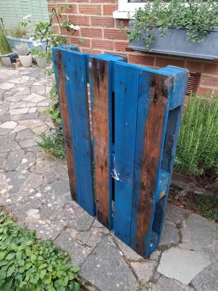 Photo of free Heavy Duty Wood Pallet (Sarisbury Green) #1